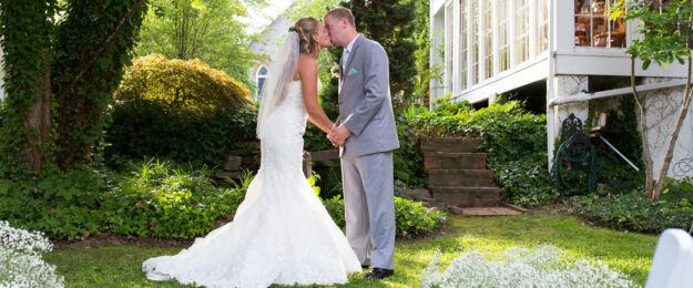 Blue Max Inn Chesapeake City Wedding Photo