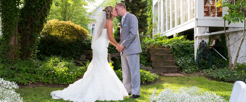 Blue Max Inn Chesapeake City Wedding Photo