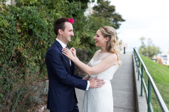 Bride and groom photos in Federal Hill Park (Baltimore, MD)