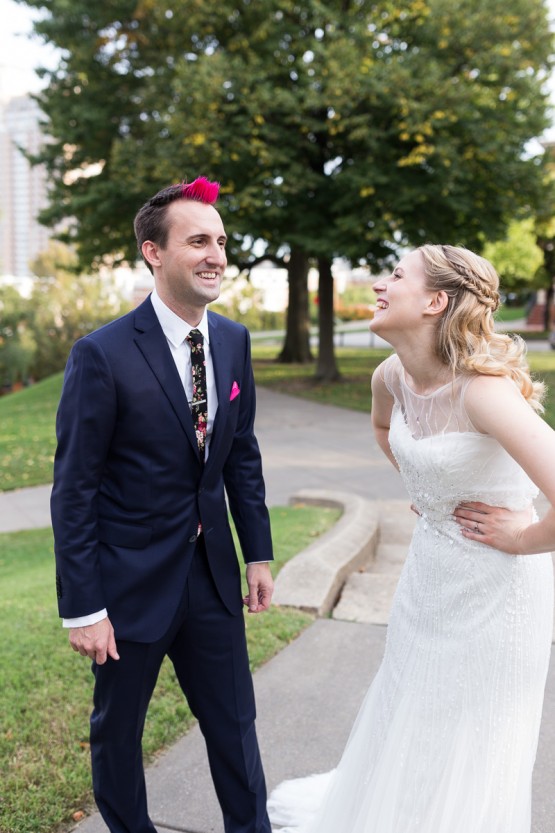 Bride and groom photos in Federal Hill Park (Baltimore, MD)